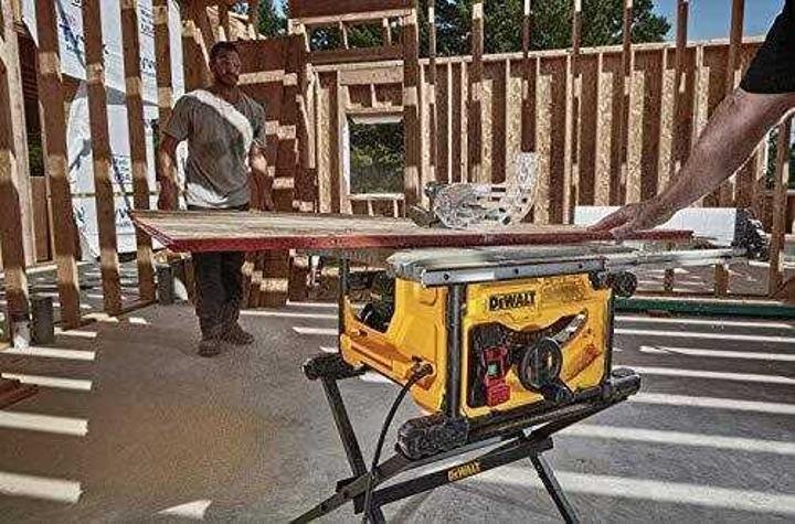 DEWALT Table Saw for Jobsite, Compact, 8-1/4-Inch (DWE7485) - Image 3