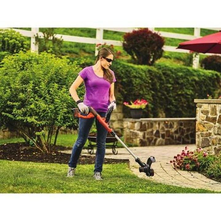 BLACK+DECKER 40V MAX Lithium-Ion Cordless String Trimmer with (1) 1.5Ah Battery and Charger Included - Image 8