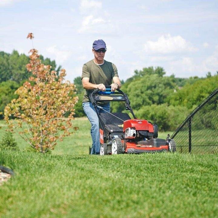 Toro Recycler 22 in. All-Wheel Drive Personal Pace Variable Speed Gas Self Propelled Mower with Briggs and Stratton Engine - Image 7